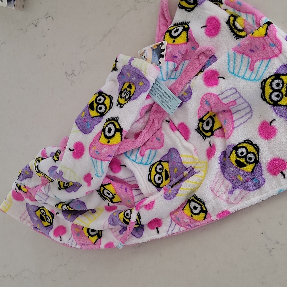 Minion robe